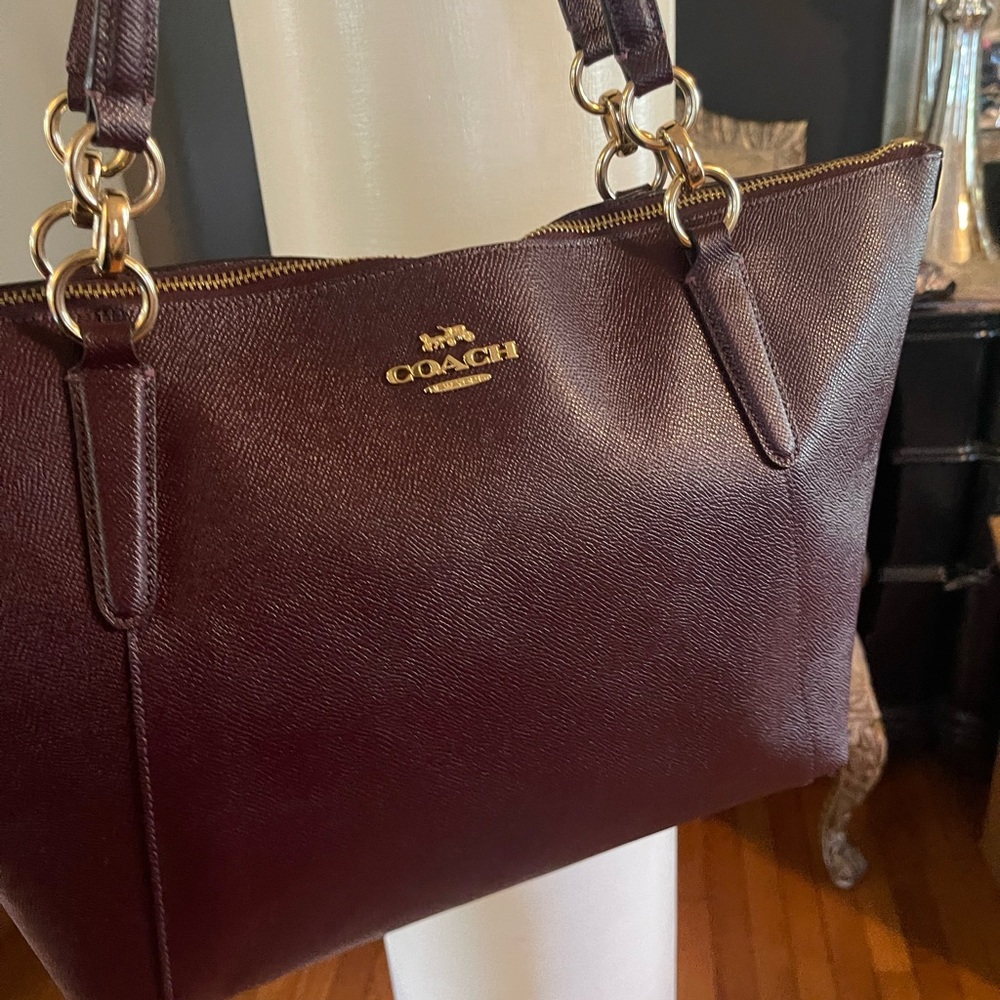 COACH SATCHEL.Pristine condition